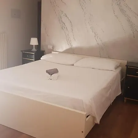 Ampio Attico Vista Mare Tra Comfort E Tranquillita