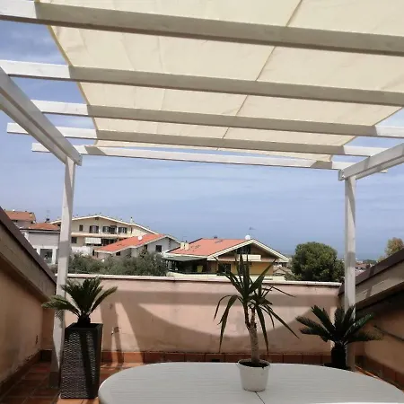 Apartment Ampio Attico Vista Mare Tra Comfort E Tranquillita