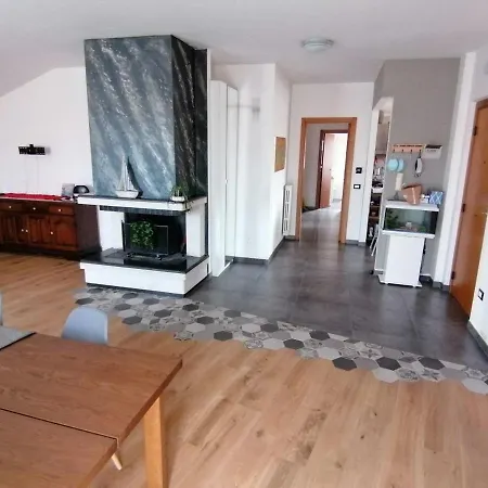 Ampio Attico Vista Mare Tra Comfort E Tranquillita